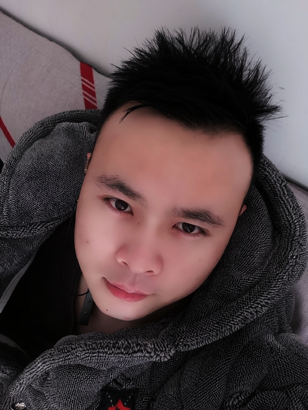 明明的第一张照片--苏州中老年相亲网