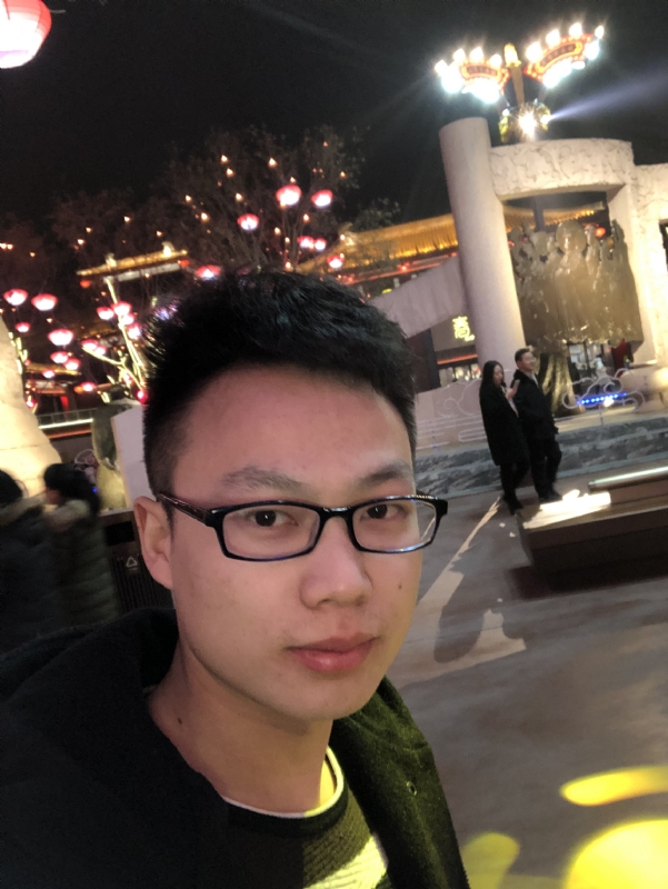 吃葡萄不吐葡萄皮的第二张照片--苏州中老年相亲网