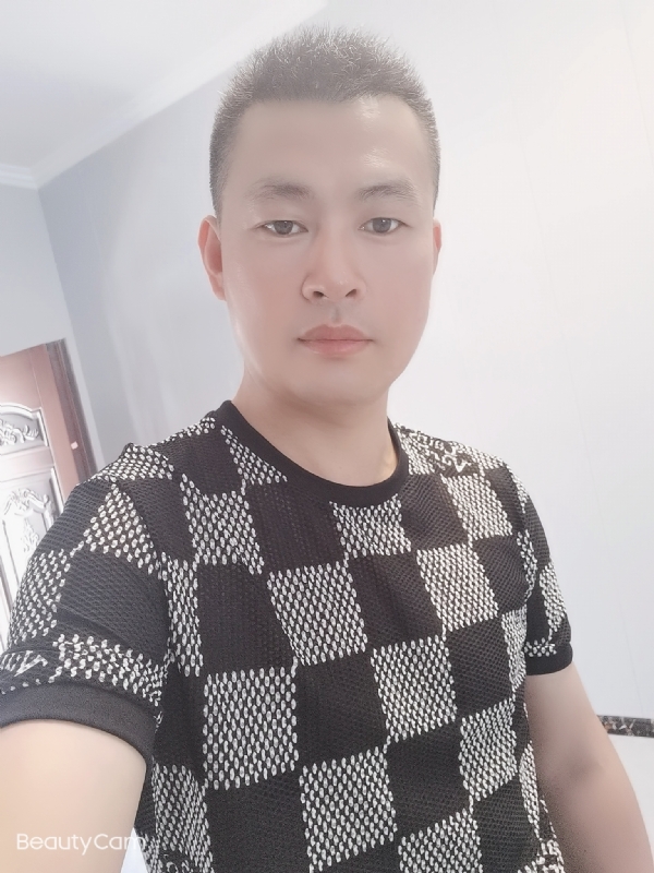 快乐无罪的第一张照片--苏州中老年相亲网