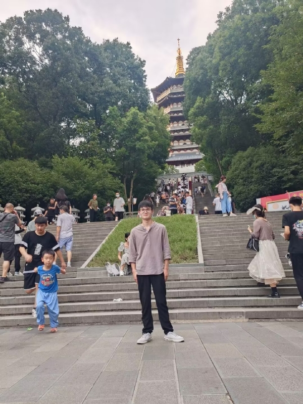 阳光男孩的第五张照片--苏州中老年相亲网